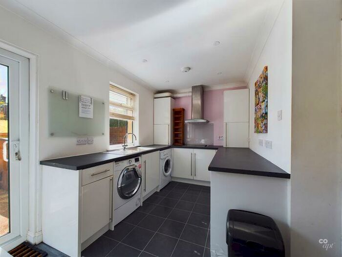6 Bedroom Terraced House To Rent In Kimberley Road, Brighton, BN2