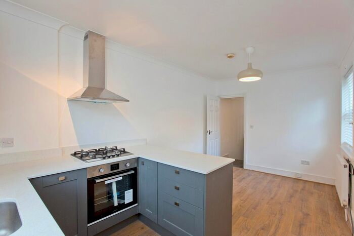 1 Bedroom Flat To Rent In Thorpedale Road, London, N4