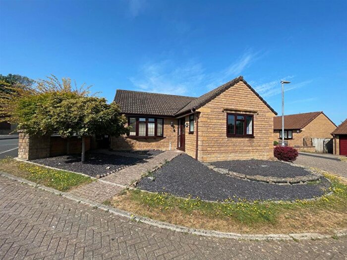 2 Bedroom Detached Bungalow For Sale In Fox Meadows, Crewkerne - No Onward Chain, TA18