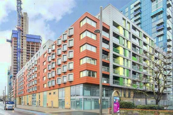 3 Bedroom Flat To Rent In John Wetherby Court West, High St, Stratford, Bow, London, E15