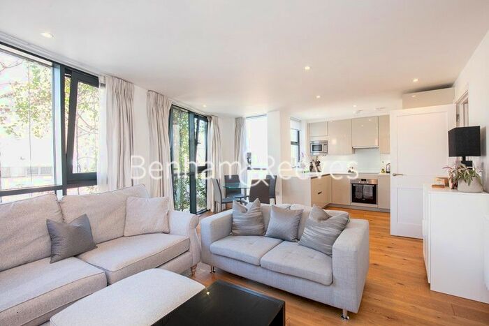 1 Bedroom Flat To Rent In Wakefield Road, Richmond, TW10