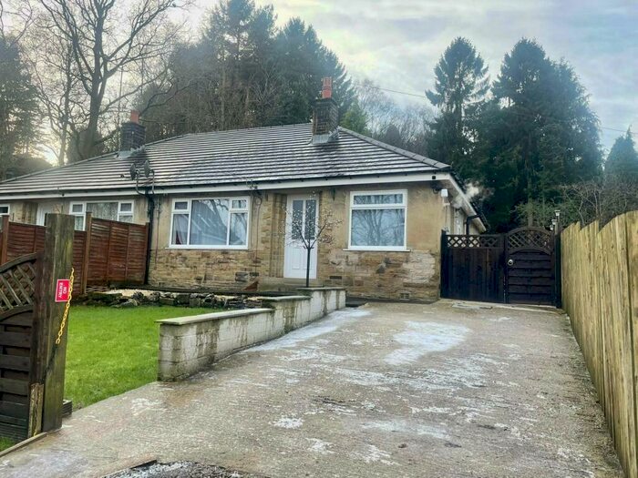 2 Bedroom Bungalow To Rent In Ghyll Wood Drive, Bingley, West Yorkshire, Uk, BD16