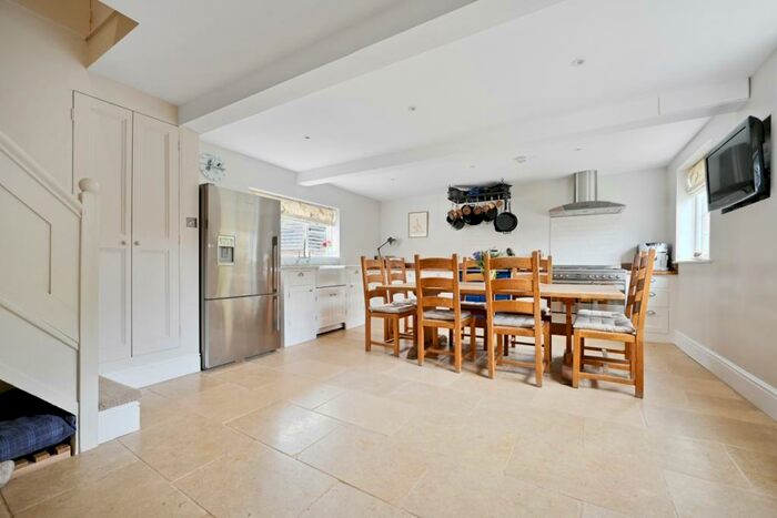 5 Bedroom Detached House To Rent In Nether Wallop, SO20