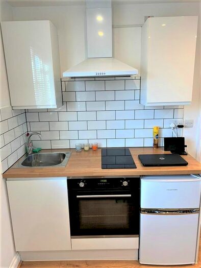 Studio To Rent In Valentines Road, Ilford IG1