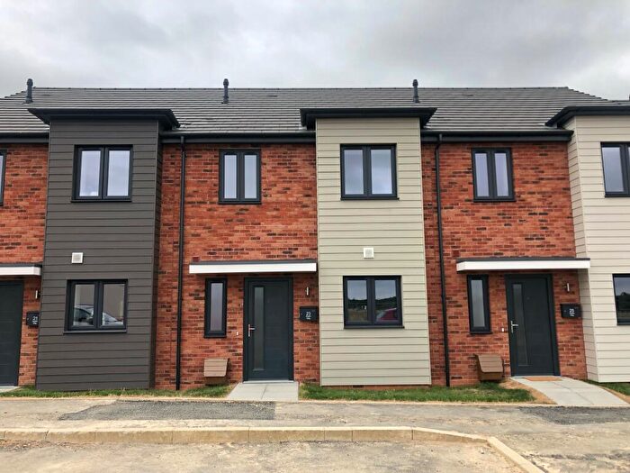 3 Bedroom Terraced House To Rent In Austin Way, OX25