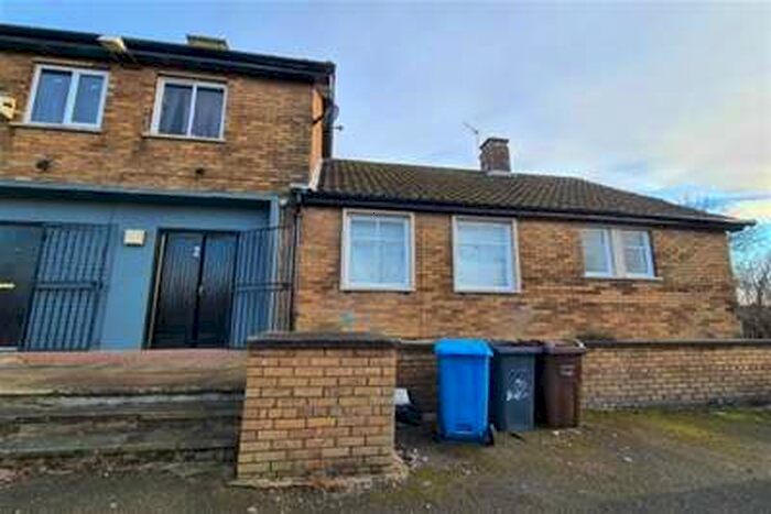 4 Bedroom Flat To Rent In Eastham Way, Little Hulton, M38
