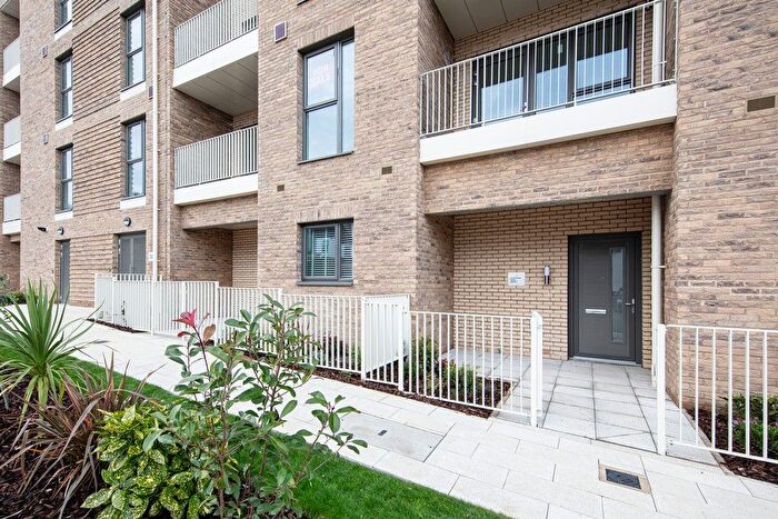1 Bedroom Flat For Sale In Albert Road, Barnet, Barnet, EN4
