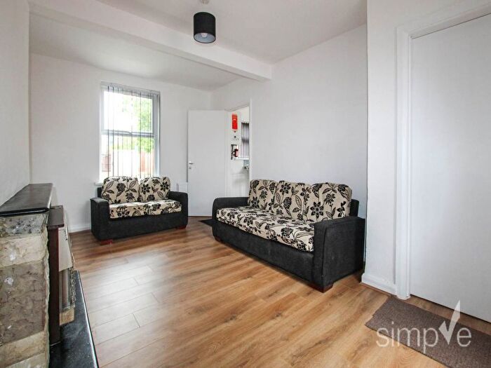 2 Bedroom Property To Rent In Coldharbour Lane, Hayes, Middlesex, UB3