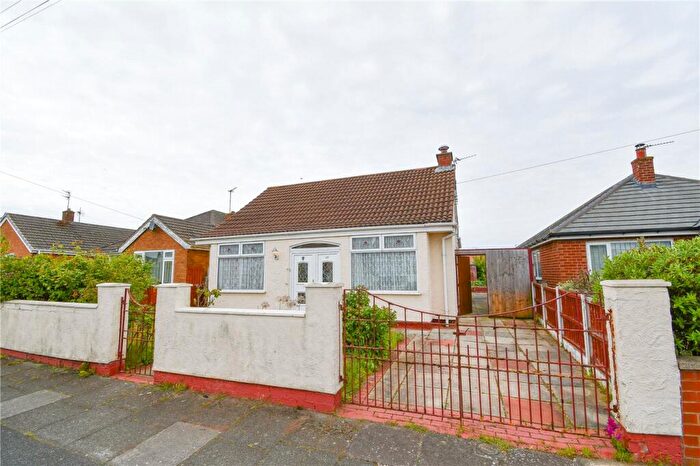 2 Bedroom Bungalow For Sale In Hardie Avenue, Moreton, Wirral, CH46