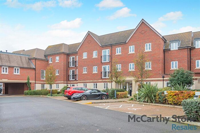 1 Bedroom Apartment For Sale In Lowe House, London Road, Knebworth, SG3