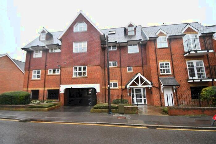 1 Bedroom Apartment To Rent In Bedroom Property In Guildford, GU1