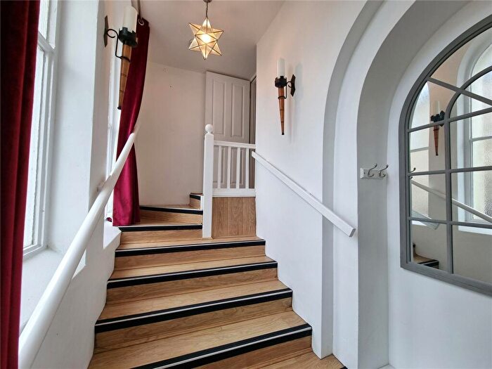 2 Bedroom Apartment To Rent In Gunnislake, Cornwall, PL18