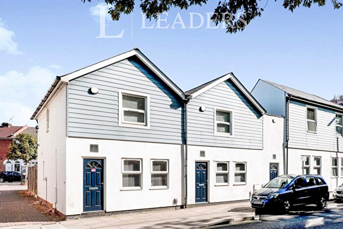 3 Bedroom Terraced House To Rent In Wells Terrace, Twyford Avenue, PO2