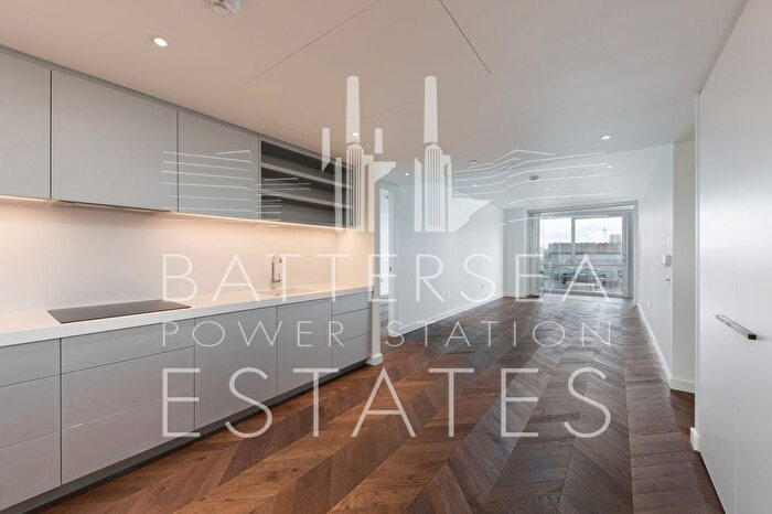 2 Bedroom Flat To Rent In L-, Prospect Way, Battersea, SW11