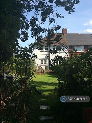 3 Bedroom Semi Detached House To Rent In Stuart Way, Windsor, SL4