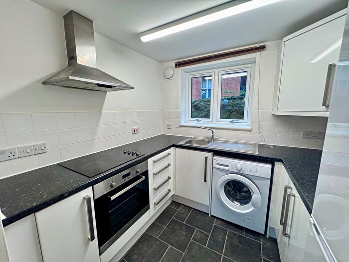 1 Bedroom Flat To Rent In Chardlace Walk, Nottingham, NG1