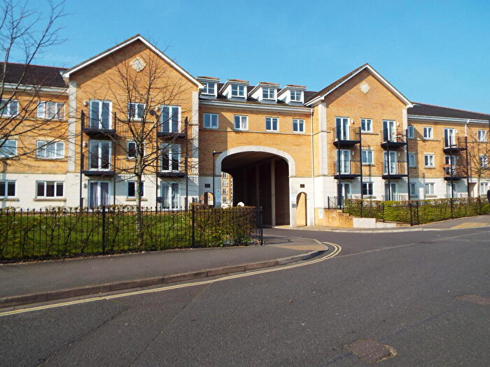 4 Bedroom House To Rent In The Dell, SO15