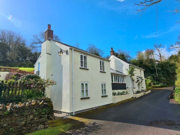 4 Bedroom Detached House For Sale In Polmassick, St Austell, PL26