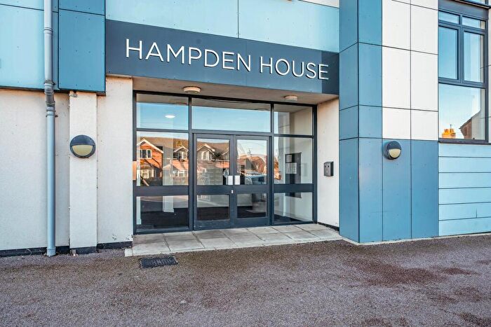 2 Bedroom Flat For Sale In Hitchin Road, Arlesey, SG15