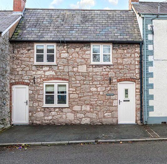 3 Bedroom Terraced House For Sale In South Street, Caerwys, Mold, Flintshire, CH7
