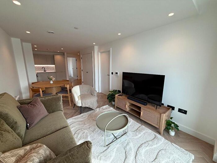 2 Bedroom Apartment To Rent In Lomax Building, Lomax Street, M1