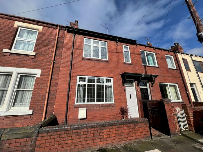 3 Bedroom Terraced House To Rent In Smawthorne Lane, Castleford, WF10