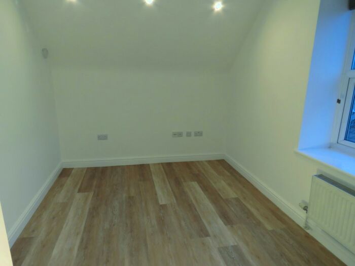 1 Bedroom Flat To Rent In West Street, Bristol, BS3
