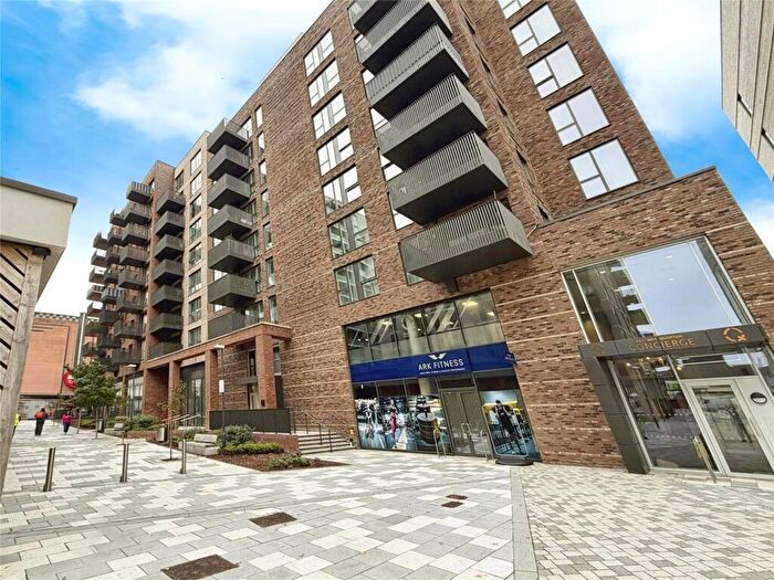 Flat For Sale In Regal Walk, Bexleyheath, DA6