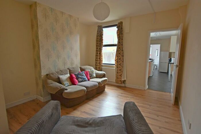 3 Bedroom Terraced House To Rent In Lamcote Street, The Meadows, NG2