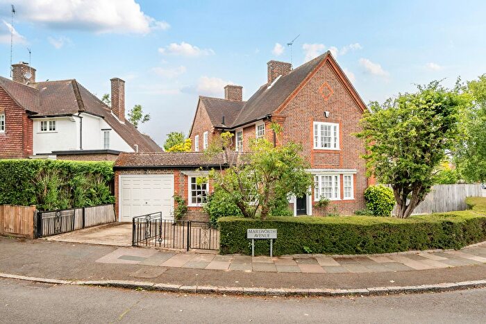 4 Bedroom Detached House For Sale In Marsworth Avenue, Pinner, HA5