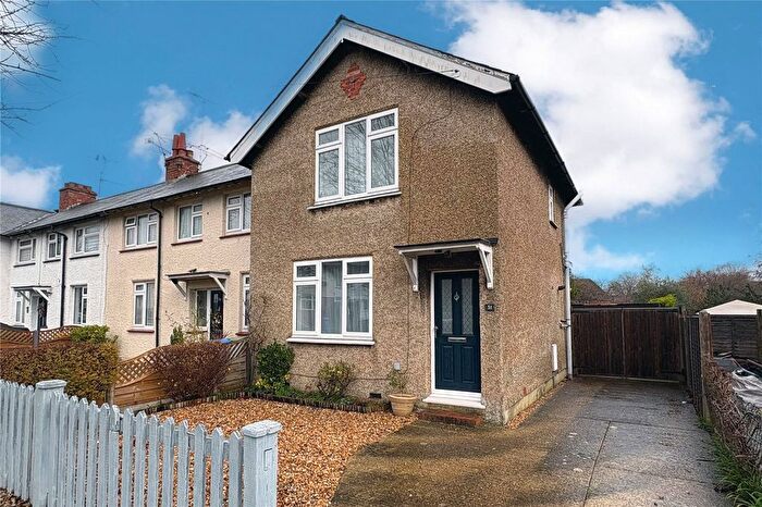 2 Bedroom End Terrace House For Sale In Whyte Avenue, Aldershot, Hampshire, GU12