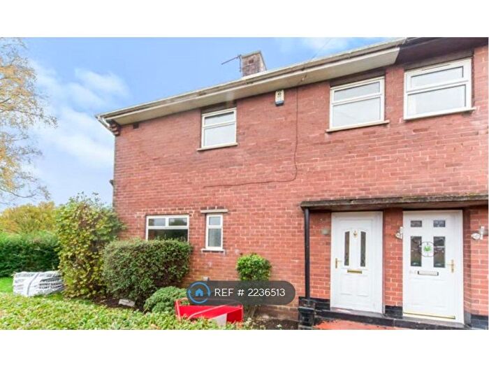 3 Bedroom Semi-Detached House To Rent In Hoskins Road, Stoke-On-Trent, ST6