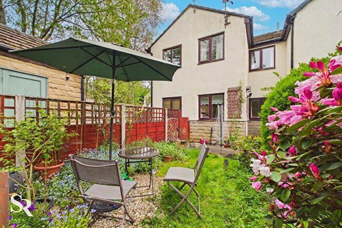 3 Bedroom Terraced House For Sale In Hunters Green Close, Chinley, SK23