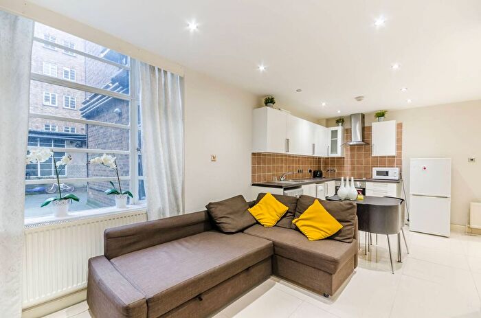 1 Bedroom Flat To Rent In George Street, Marylebone, London, W1H