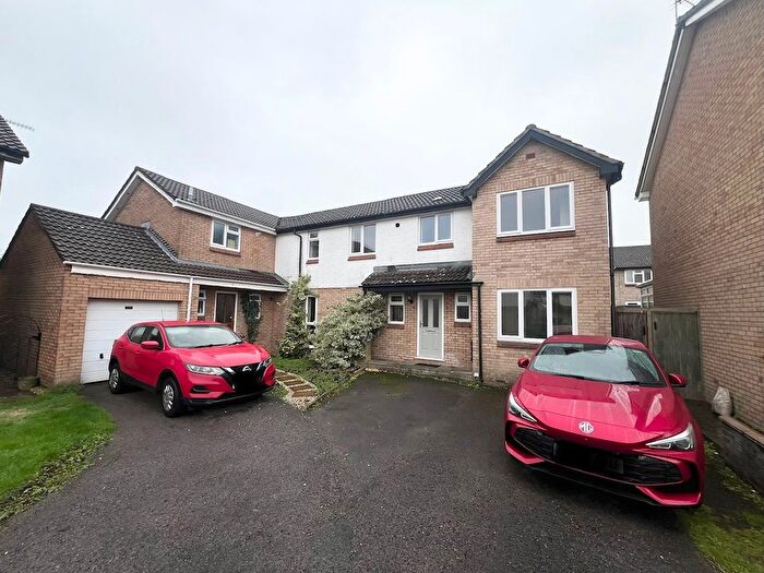 4 Bedroom Semi Detached House To Rent In Lamord Gate, Bristol, BS34