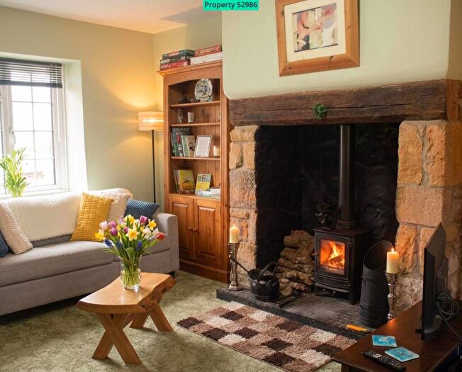 2 Bedroom Cottage For Sale In Bridge Street, Hatherleigh, Okehampton, EX20