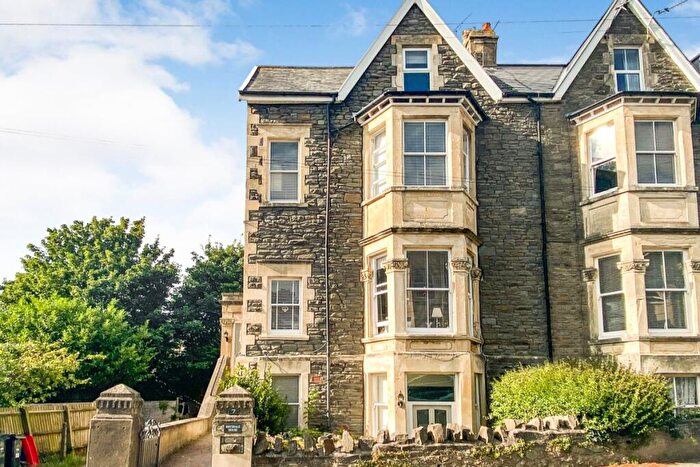 2 Bedroom Apartment To Rent In Leagrove Road, Clevedon, Avon, BS21