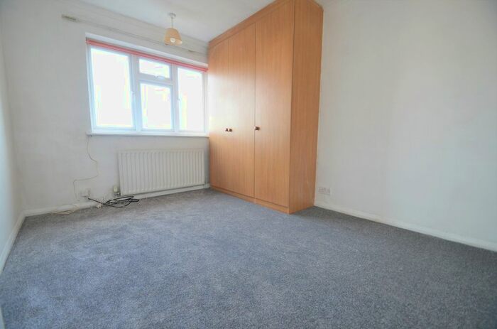 4 Bedroom Semi-Detached House To Rent In Glenfield Road, Ashford, TW15