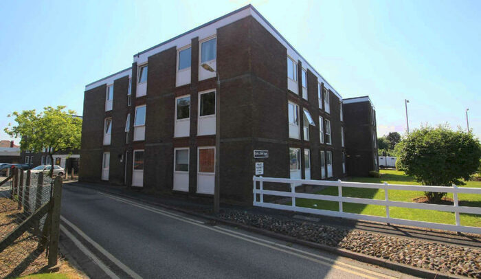 1 Bedroom Flat To Rent In Charlesway Court, Lea Road, Preston, Lancashire, PR2