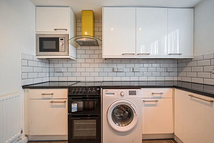 1 Bedroom Flat To Rent In Woodland Grove, London, SE10