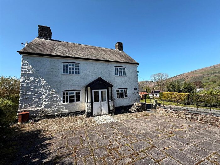 4 Bedroom Detached House For Sale In Penybontfawr, Oswestry, SY10