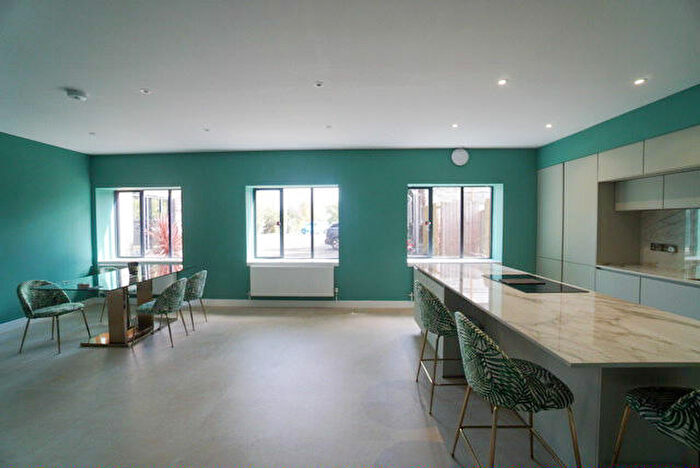 2 Bedroom Detached House To Rent In Parkgate Road, Chester, Cheshire, CH1