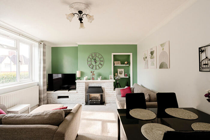 3 Bedroom Semi-Detached House For Sale In Newbury Road, Horfield, Bristol, BS7