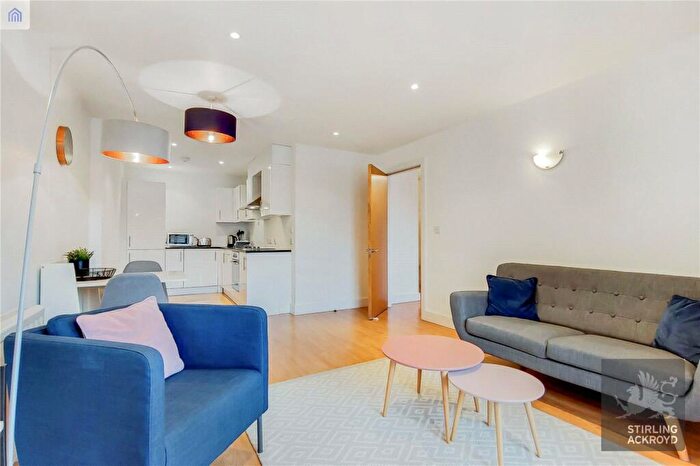 1 Bedroom Apartment To Rent In Seward Street, Clerkenwell, London, EC1V