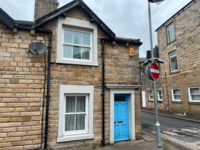 1 Bedroom Cottage To Rent In Morecambe Street, Morecambe, LA4