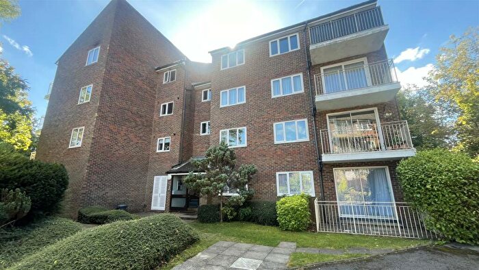 2 Bedroom Apartment To Rent In Basing Road, Banstead, SM7