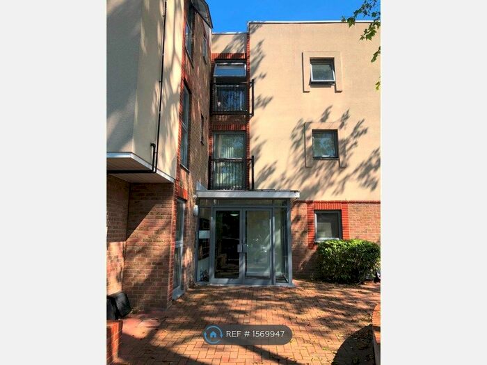 1 Bedroom Flat To Rent In Halcyon Place, London, SW15