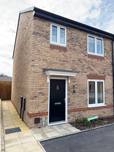 3 Bedroom Semi-Detached House To Rent In Anderton Drive, WA9