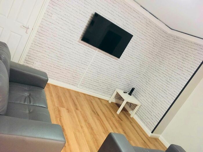 4 Bedroom Semi-Detached House To Rent In Wildman Street, Preston, PR1