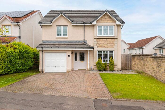 4 Bedroom Detached House For Sale In Forrest Place, Armadale, EH48